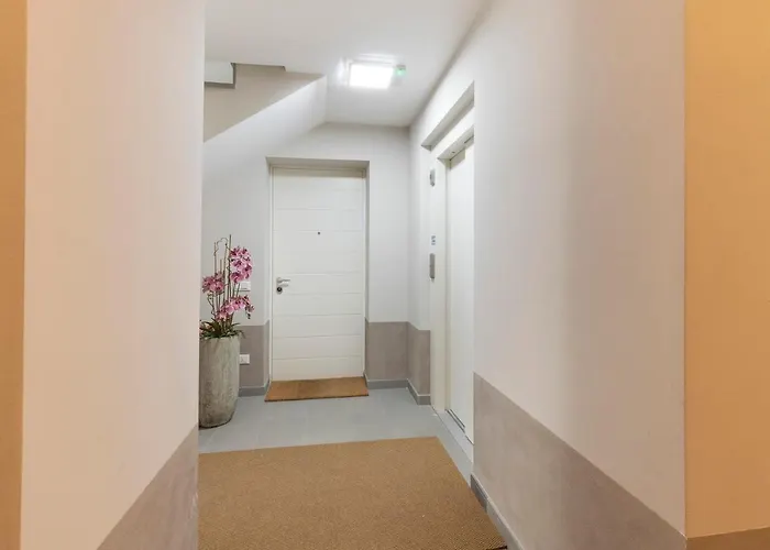 Appartement Mc House Con Posto Auto Como