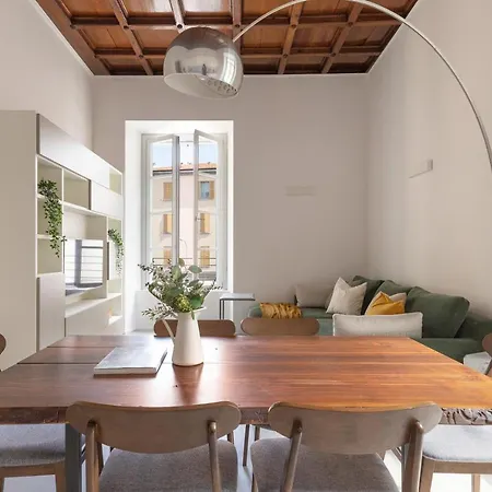 Mc House Con Posto Auto Apartment