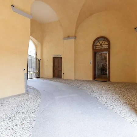 Mc House Con Posto Auto * Como