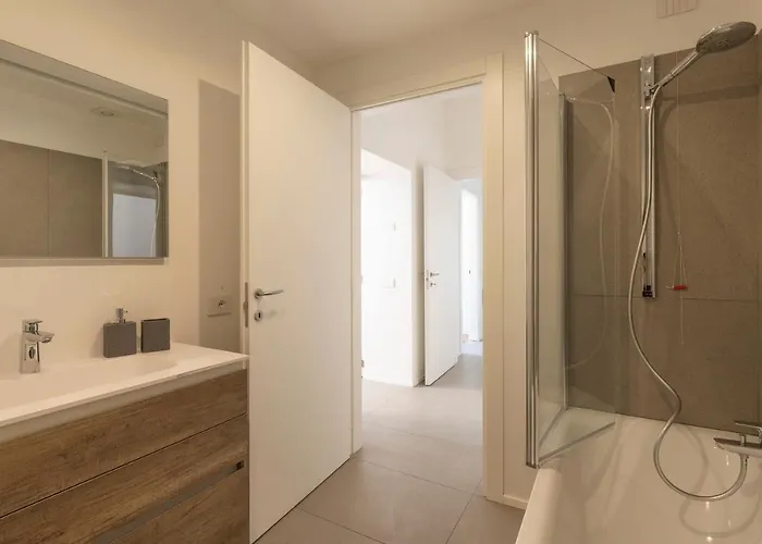 Apartamento Mc House Con Posto Auto Como